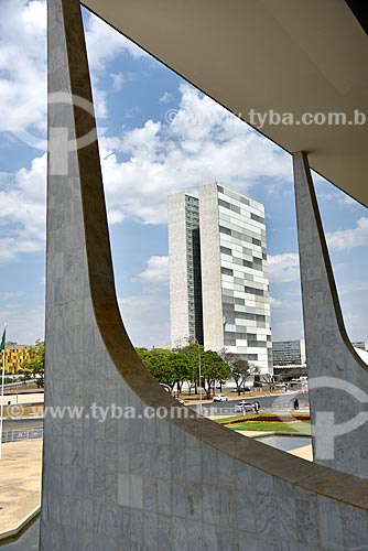  Vista dos prédios anexos do Congresso Nacional a partir do Palácio do Planalto - sede do governo do Brasil  - Brasília - Distrito Federal (DF) - Brasil