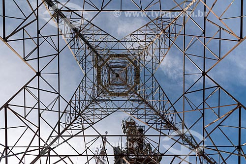  Detalhe de torre de telecomunicação no Morro do Sumaré  - Rio de Janeiro - Rio de Janeiro (RJ) - Brasil