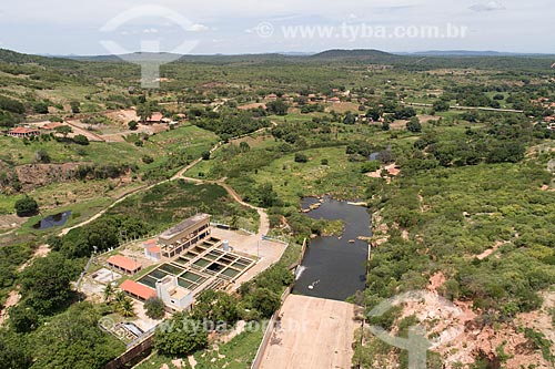  Foto feita com drone de estação de tratamento de água e vertedouro do Açúde Engenheiro Ávidos  - Cajazeiras - Paraíba (PB) - Brasil