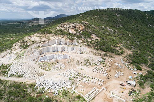 Foto feita com drone de extração em mina de granito  - Parelhas - Rio Grande do Norte (RN) - Brasil