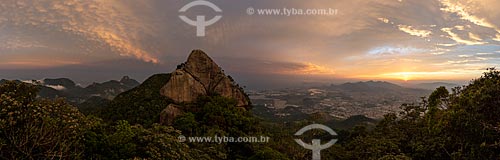  Bico do Papagaio no Parque Nacional da Tijuca durante o pôr do sol  - Rio de Janeiro - Rio de Janeiro (RJ) - Brasil