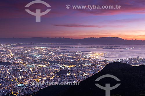  Vista do amanhecer na zona norte a partir do Morro do Sumaré  - Rio de Janeiro - Rio de Janeiro (RJ) - Brasil