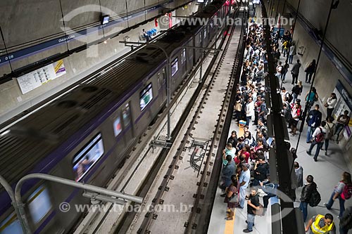  Metrô linha 5 Lilás - Estação Chácara Klabin do Metrô de São Paulo - Rede de energia suspensa  - São Paulo - São Paulo (SP) - Brasil