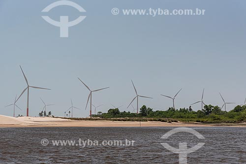  Vista dos aerogeradores do Complexo eólico Delta 3 próximo à Praia do Caburé  - Barreirinhas - Maranhão (MA) - Brasil
