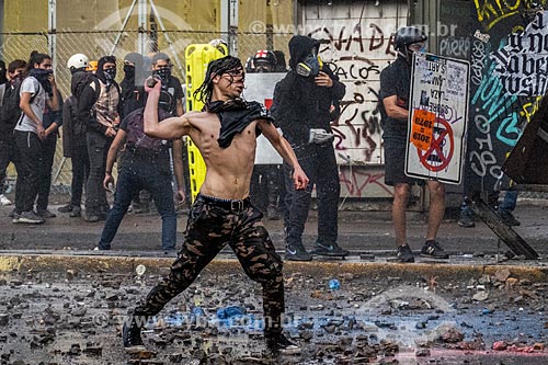  Manifestações contra o governo do presidente Sebastián Piñera, a desigualdade social e a repressão - Manifestação chamada de Supersegunda  - Santiago - Província de Santiago - Chile