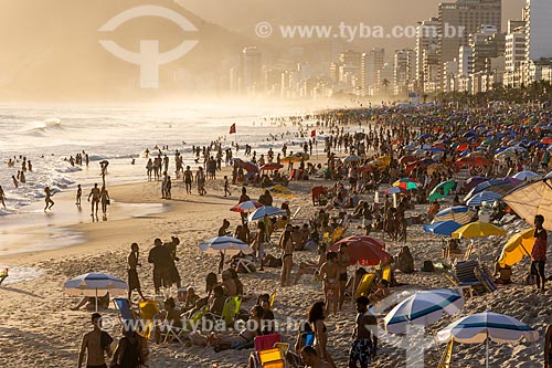  Banhistas na Praia de Ipanema  - Rio de Janeiro - Rio de Janeiro (RJ) - Brasil
