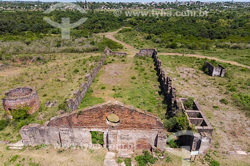  Foto feita com drone das ruínas do Saladeiro São Carlos, local onde se produzia charque para exportação  - Quaraí - Rio Grande do Sul (RS) - Brasil