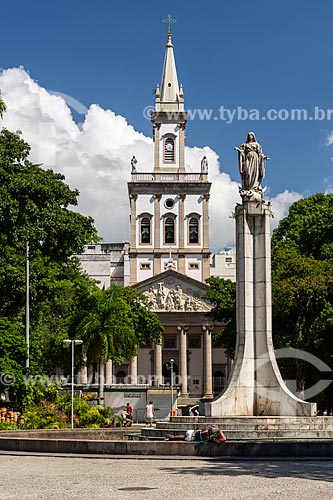  Largo do Machado com a Igreja Matriz de Nossa Senhora da Glória (1872) ao fundo  - Rio de Janeiro - Rio de Janeiro (RJ) - Brasil