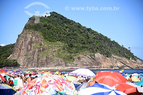  Banhistas na Praia de Copacabana  - Rio de Janeiro - Rio de Janeiro (RJ) - Brasil