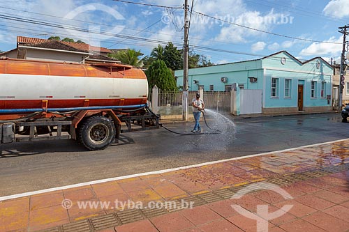  Higienização de ruas para combater pandemia do Covid 19 - Crise do Coronavírus  - Guarani - Minas Gerais (MG) - Brasil