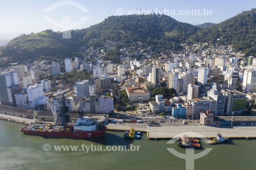 Foto feita com drone do centro da cidade de Vitória e caís do porto desativado - Vitória - Espírito Santo (ES) - Brasil