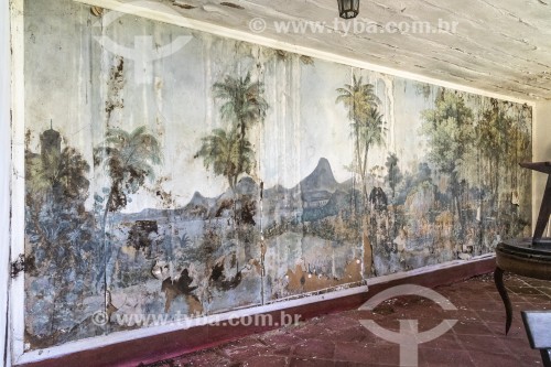 Pintura deteriorada com ilustração do parque em parede do restaurante A Floresta - Parque Nacional da Tijuca  - Rio de Janeiro - Rio de Janeiro (RJ) - Brasil