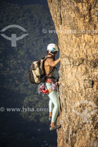 Alpinista durante a escalada na Pedra da Gávea - Rio de Janeiro - Rio de Janeiro (RJ) - Brasil