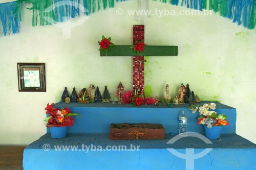 Altar para orações no Morro do Cruzeiro - Trilha para o Cruzeiro sai da vila de Visconde de Mauá - Bocaina de Minas - Minas Gerais (MG) - Brasil