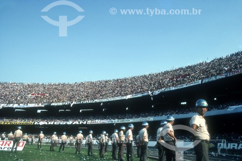 Policiais no Estádio do Morumbi - Anos 80 - São Paulo - São Paulo (SP) - Brasil