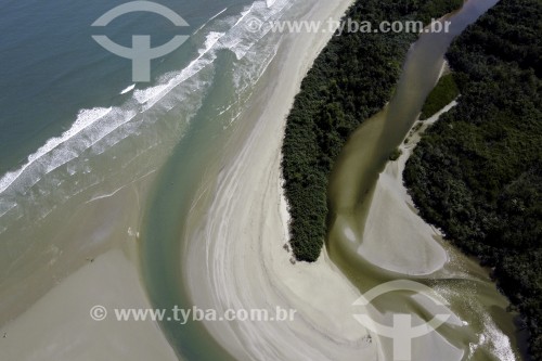 Foto feita com drone da foz do Rio Picinguaba e da Praia da Fazenda  - Ubatuba - São Paulo (SP) - Brasil