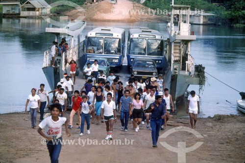 Balsa fazendo travessia de rio - Anos 80 - Porto Velho - Rondônia (RO) - Brasil