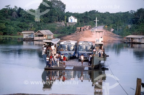 Balsa fazendo travessia de rio - Anos 80 - Porto Velho - Rondônia (RO) - Brasil