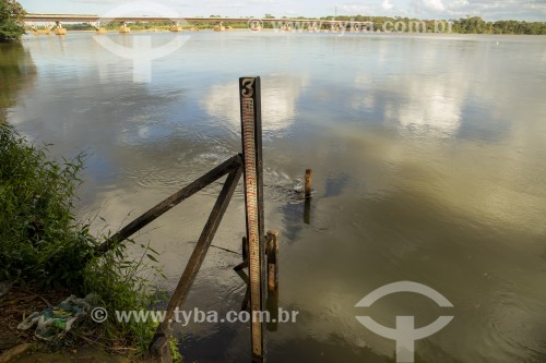 Régua para medição do nível da água no Rio Doce - Linhares - Espírito Santo (ES) - Brasil