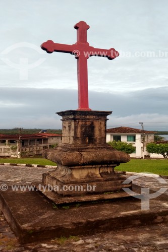 Cruz em frente à Igreja e Convento de Santo Antônio  - Cairu - Bahia (BA) - Brasil