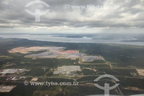 Vista aérea de complexo industrial de mineração próximo à São Luís - São Luís - Maranhão (MA) - Brasil