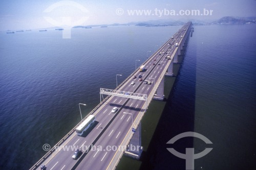 Vista aérea da Ponte Rio-Niterói (1974) - Anos 80 - Rio de Janeiro - Rio de Janeiro (RJ) - Brasil