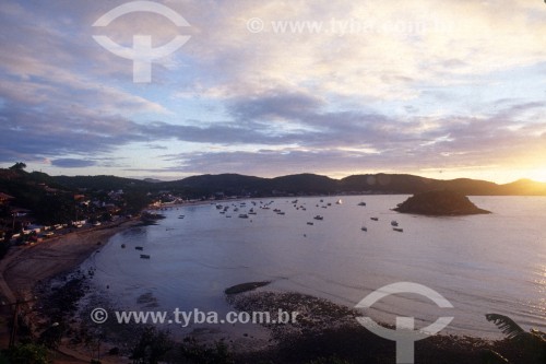 Vista da Praia da Armação - Anos 80 - Armação dos Búzios - Rio de Janeiro (RJ) - Brasil