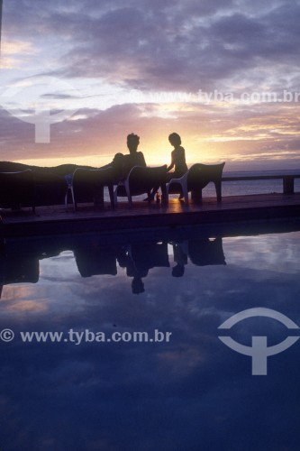 Turistas na piscina do Hotel Vila Deste - Praia da Armação - Anos 80 - Armação dos Búzios - Rio de Janeiro (RJ) - Brasil