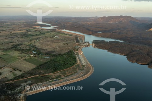 Foto feita com drone dos reservatórios interligados Porcos, Canabrava, Cipó, Boi I e Boi II - Projeto de Integração do Rio São Francisco com as bacias hidrográficas do Nordeste Setentrional - Brejo Santo - Ceará (CE) - Brasil