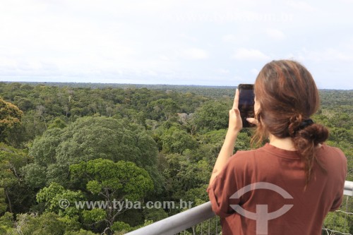 Turistas na torre de observação do Museu da Amazônia (MUSA) - Manaus - Amazonas (AM) - Brasil