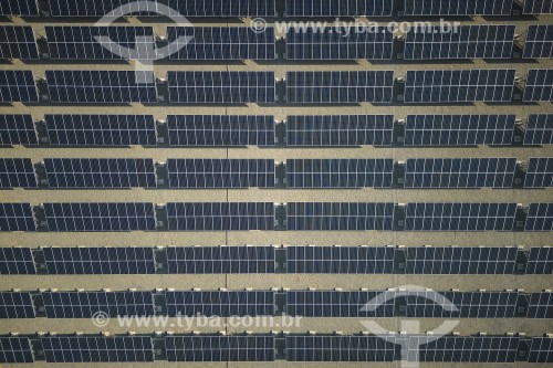 Foto feita com drone de painéis para captação de energia solar - Barreirinhas - Maranhão (MA) - Brasil