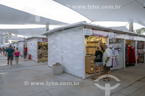 Feirinha da Beira-Mar durante o dia - ponto turístico de venda de artesanto e produtos regionais - Fortaleza - Ceará (CE) - Brasil