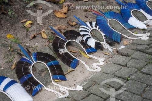 Cocares indígenas à venda no Parque Henrique Lage - mais conhecido como Parque Lage - Rio de Janeiro - Rio de Janeiro (RJ) - Brasil