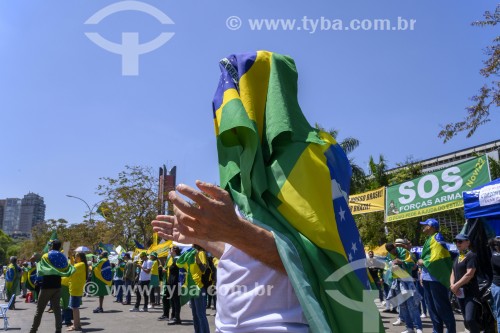 Manifestação antidemocrática que pede intervenção das forças armadas contra o resultado da eleição em frente ao quartel general do exército - Comando da 2ª Região Militar - São Paulo - São Paulo (SP) - Brasil