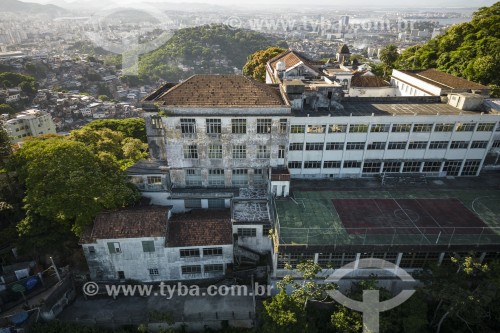 Foto feita com drone do prédio abandonado do Centro Tratamento Intensivo IV Centenário - Rio de Janeiro - Rio de Janeiro (RJ) - Brasil
