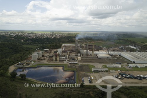 Foto feita com drone da fábrica da empresa Placas Brasil de compensados de Eucalypto - Pinheiros - Espírito Santo (ES) - Brasil
