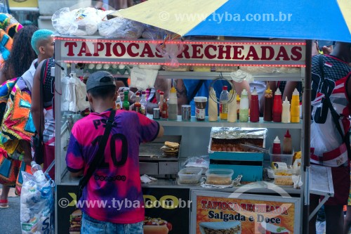 Vendedor ambulante de tapioca durante o carnaval - Rio de Janeiro - Rio de Janeiro (RJ) - Brasil