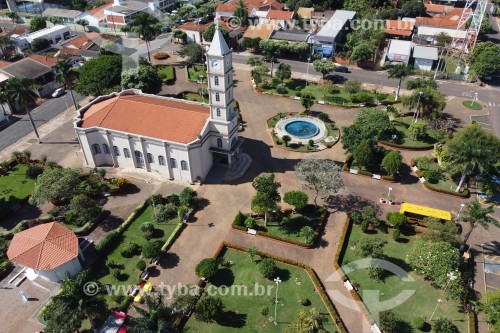 Foto feita com drone da Igreja Matriz de Nossa Senhora Aparecida - União Paulista - São Paulo (SP) - Brasil