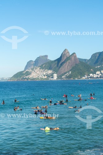 Surfistas na Praia do Arpoador - Rio de Janeiro - Rio de Janeiro (RJ) - Brasil