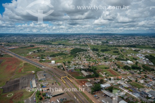 Foto feita com drone do Aeroporto Regional de Guarapuava e da Rodovia BR-373 - Guarapuava - Paraná (PR) - Brasil