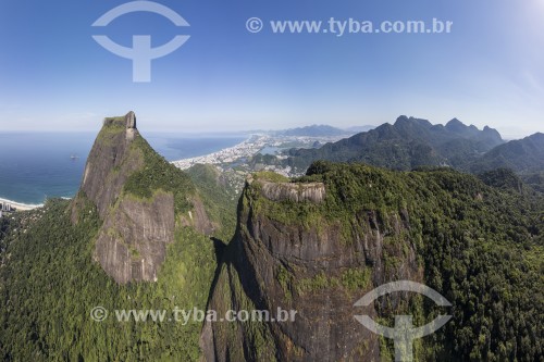Foto feita com drone da Pedra Bonita e da Pedra da Gávea - Parque Nacional da Tijuca - Rio de Janeiro - Rio de Janeiro (RJ) - Brasil