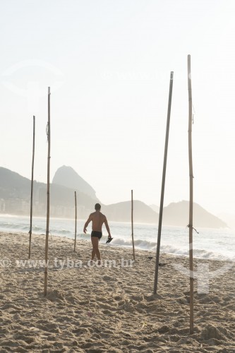 Mastros para pendurar bandeiras na Praia de Copacabana - Rio de Janeiro - Rio de Janeiro (RJ) - Brasil