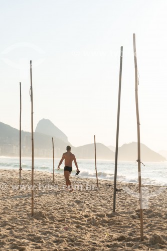 Mastros para pendurar bandeiras na Praia de Copacabana - Rio de Janeiro - Rio de Janeiro (RJ) - Brasil