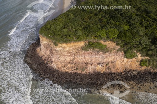 Foto feita com drone de falésia na Praia do Madeiro - Tibau do Sul - Rio Grande do Norte (RN) - Brasil