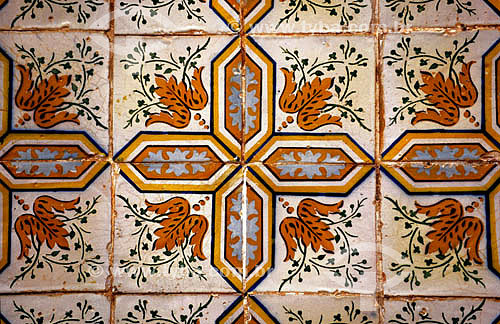  Detail of a tile about 200 years old, manufactured in Holland and used in the facade of old mansion in Sao Luis city* - Maranhao State - Brazil   *The city is World Patrimony for UNESCO since 12-04-1997 and the architectural and town planning group  