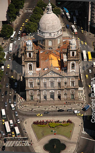  Aerial view of the Candelaria Church*, with the Pio X square - Rio de Janeiro city - Rio de Janeiro state - Brazil * The Church is a National Historic Site since 04-14-1938. 
