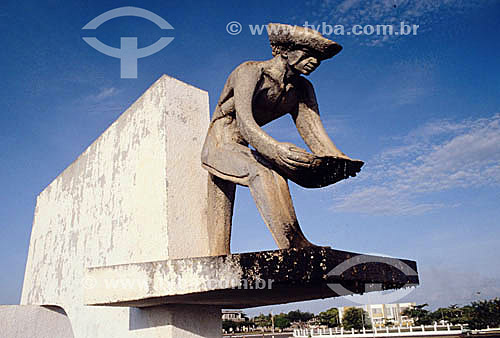  Goldwasher Statue - Boa Vista city - Roraima - state - Brazil 