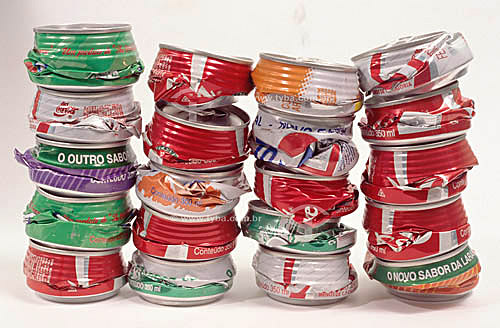  Aluminum cans ready to recycle. 