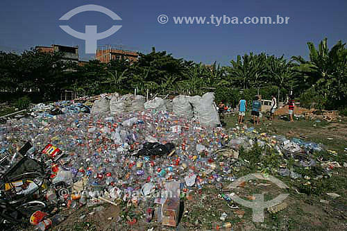  Garbage recycling - Plastic bottles - Rio de Janeiro city - Rio de Janeiro state - Brazil - June 2006  - Rio de Janeiro city - Rio de Janeiro state - Brazil