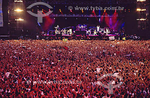  Audience during Rock in Rio II show - Rio de Janeiro city - Rio de Janeiro state - Brazil 